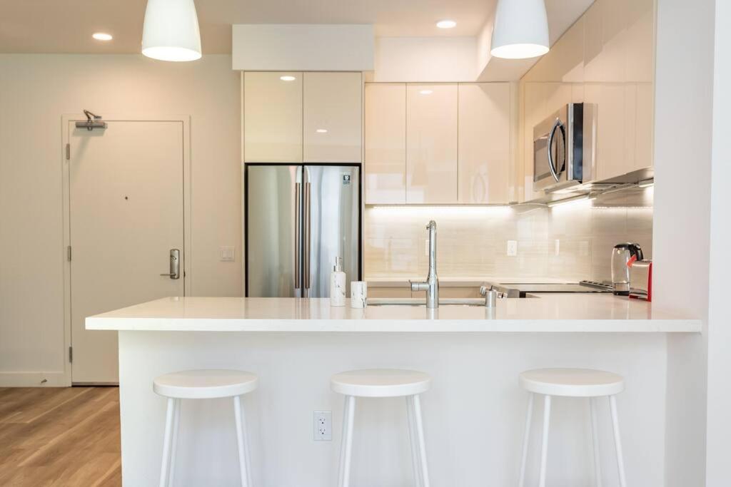 Cozy Apartment Unit With Great Amenities At Ktown Los Angeles Esterno foto