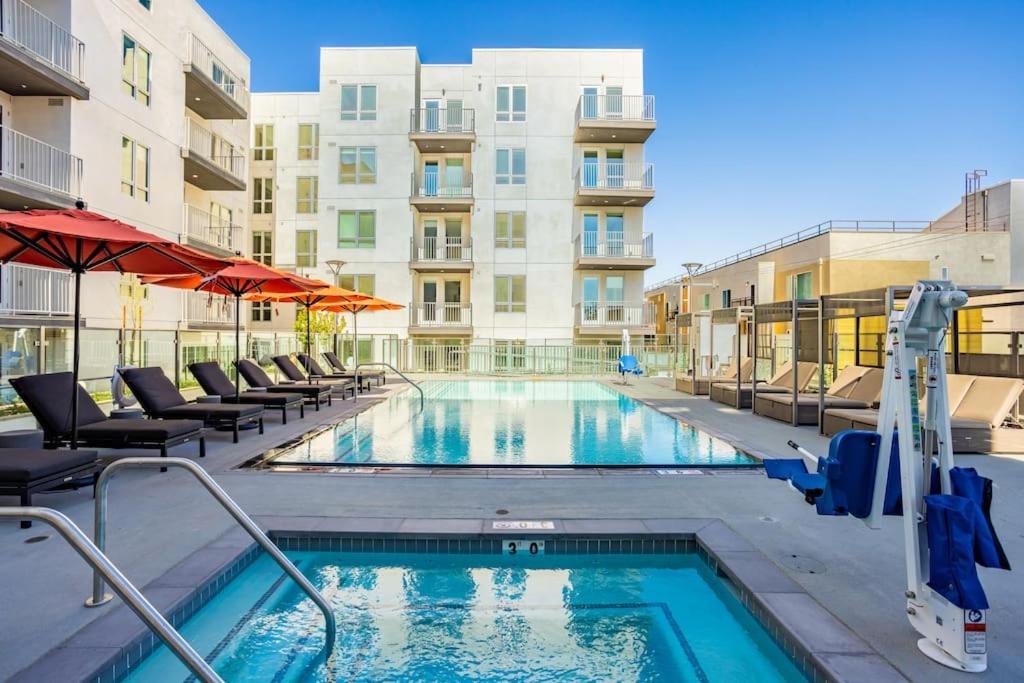 Cozy Apartment Unit With Great Amenities At Ktown Los Angeles Esterno foto