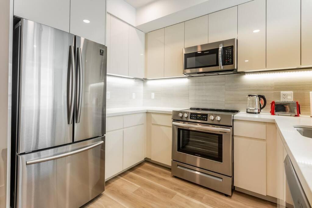 Cozy Apartment Unit With Great Amenities At Ktown Los Angeles Esterno foto