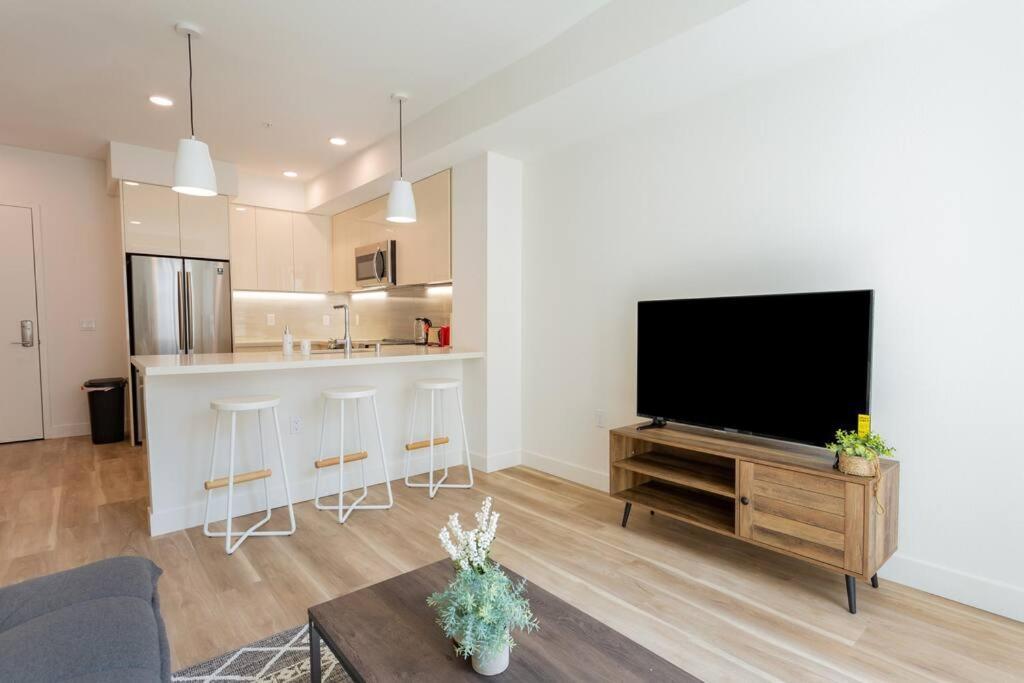 Cozy Apartment Unit With Great Amenities At Ktown Los Angeles Esterno foto